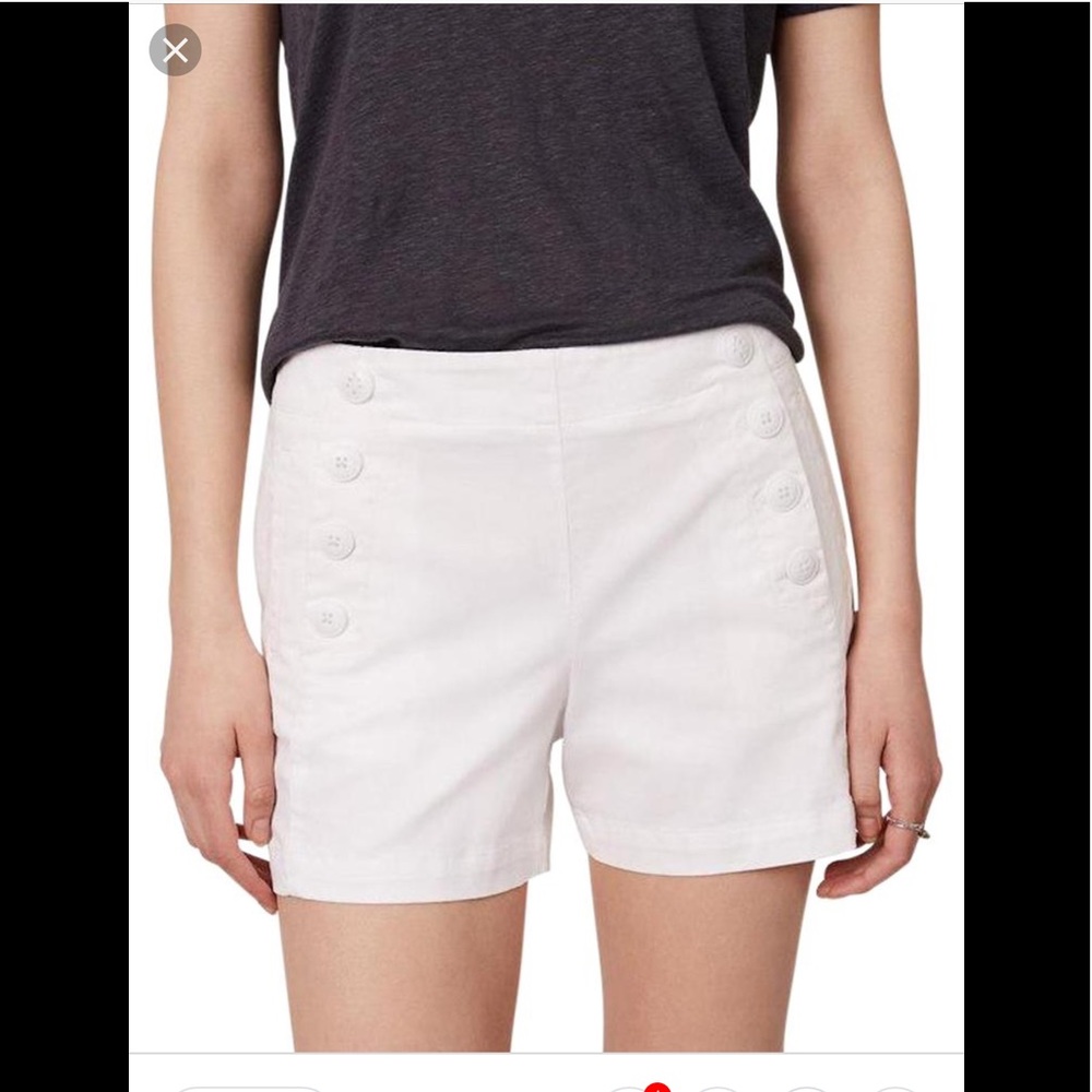 loft💥white shorts ❤️